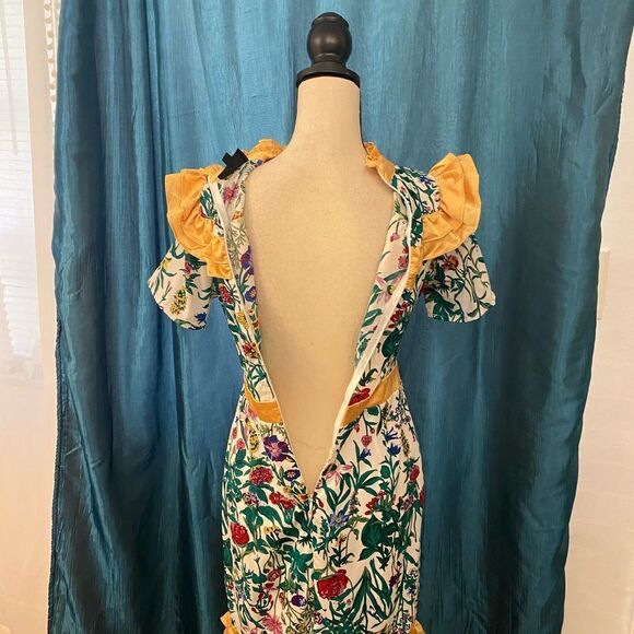 The Moon, absolutely gorgeous dress ! Dior style! True to size S - Picture 6 of 9